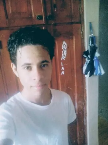 Chico de 26 busca chica para hacer pareja en Santiago, República Dominicana