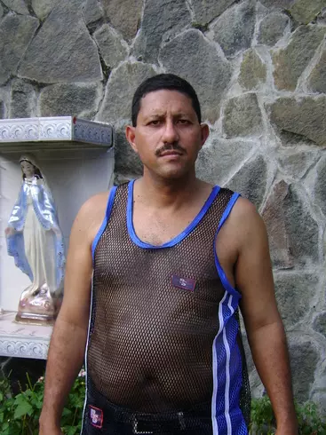 Hombre de 61 busca mujer para hacer pareja en capital, Panamá