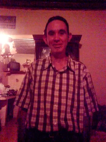 Hombre de 46 busca mujer para hacer pareja en Los teques, Venezuela