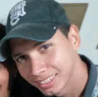 Hombre de 36 busca mujer para hacer pareja en Caracas, Venezuela
