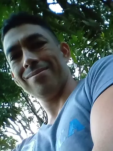 Hombre de 46 busca mujer para hacer pareja en Caracas, Venezuela