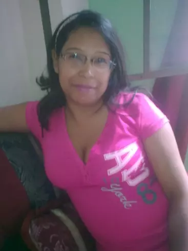 Mujer de 50 busca hombre para hacer pareja en Caracas, Venezuela
