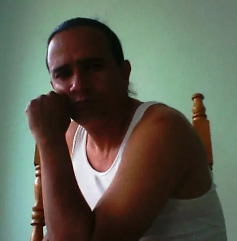 Hombre de 51 busca mujer para hacer pareja en Santa clara, Cuba