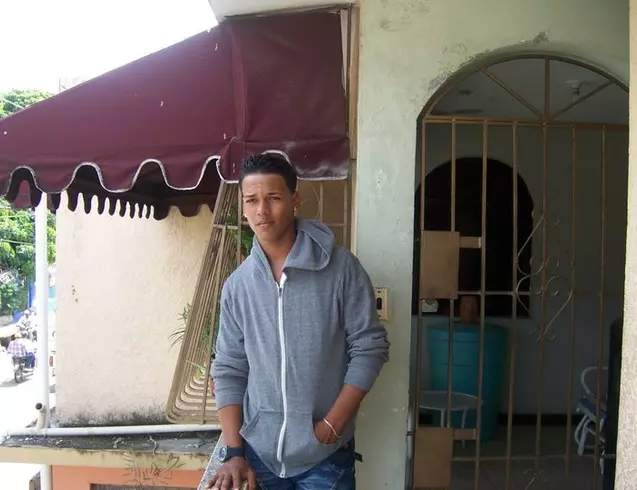 Chico de 33 busca chica para hacer pareja en San cristobal, República Dominicana