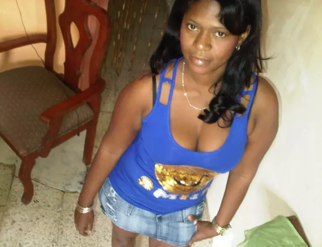 Mujer de 39 busca hombre para hacer pareja en Santodomingo, República Dominicana