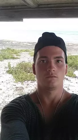 Chico de 27 busca chica para hacer pareja en Holguín, Cuba
