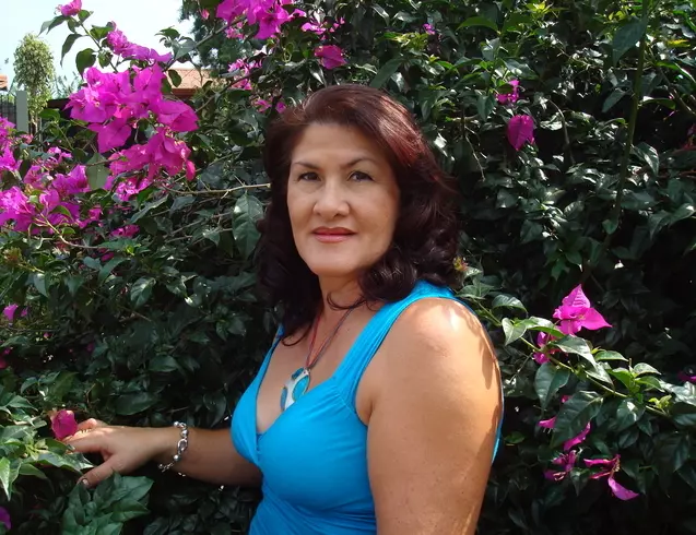 Mujer de 62 busca hombre para hacer pareja en Costa Rica