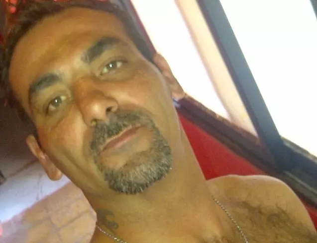 Hombre de 50 busca mujer para hacer pareja en Haedo, Argentina