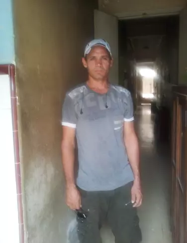 Hombre de 48 busca mujer para hacer pareja en Las tunas., Cuba