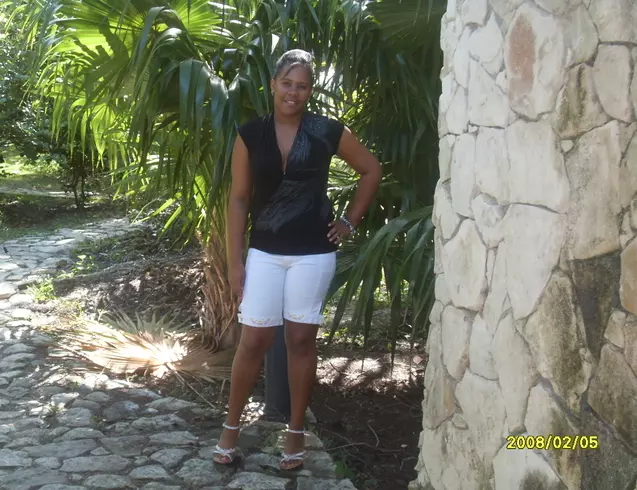 Mujer de 36 busca hombre para hacer pareja en Matanzas, Cuba
