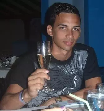 Chico de 33 busca chica para hacer pareja en La Habana, Cuba