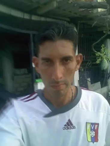Hombre de 46 busca mujer para hacer pareja en Caracas, Venezuela