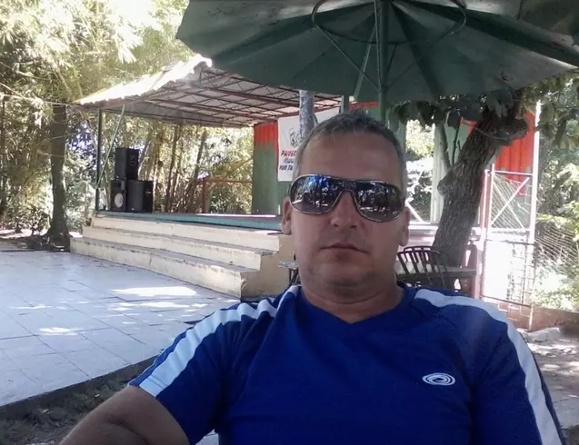 Hombre de 50 busca mujer para hacer pareja en Holguin, Cuba