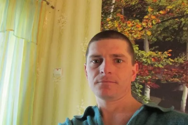 Hombre de 44 busca mujer para hacer pareja en Ровно, Ucrania