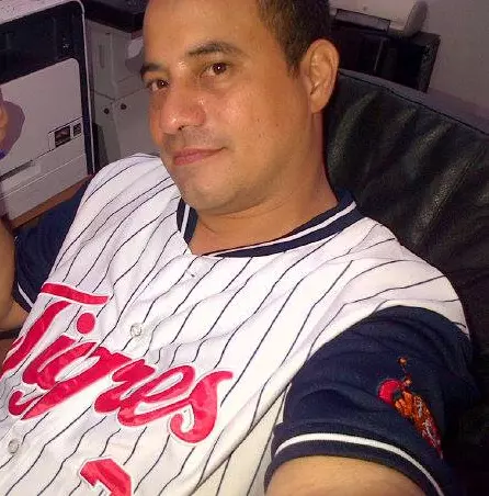Hombre de 48 busca mujer para hacer pareja en La Victoria, Venezuela