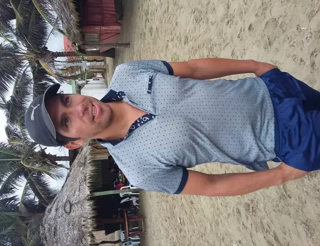 Hombre de 38 busca mujer para hacer pareja en Portoviejo, Ecuador