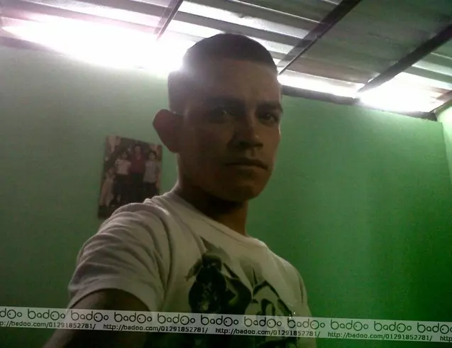 Hombre de 39 busca mujer para hacer pareja en Merida, Venezuela