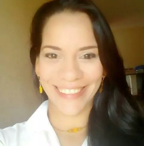 Mujer de 45 busca hombre para hacer pareja en GUAYANA, Venezuela