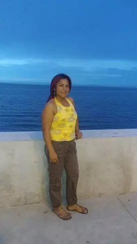 Mujer de 53 busca hombre para hacer pareja en David Panamá, Panamá