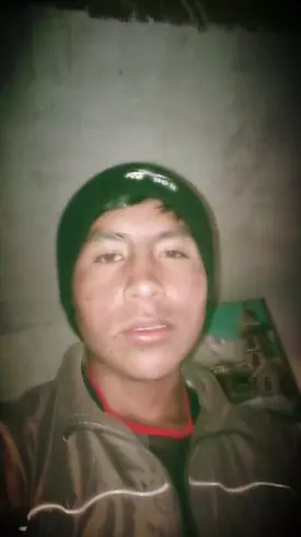 Chico de 24 busca chica para hacer pareja en La paz, Bolivia