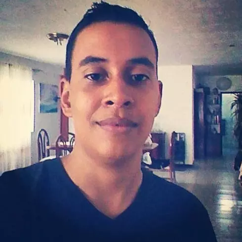 Chico de 28 busca chica para hacer pareja en Quito, Ecuador