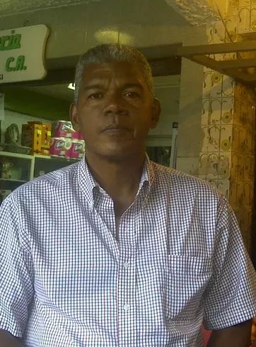Hombre de 70 busca mujer para hacer pareja en Vargas, Venezuela