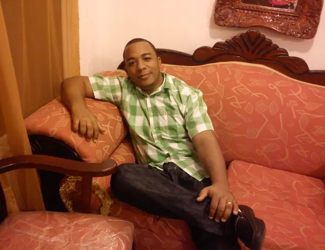 Hombre de 38 busca mujer para hacer pareja en Santo Domingo, República Dominicana