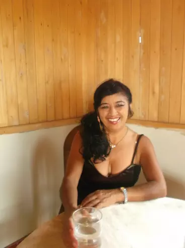 Mujer de 57 busca hombre para hacer pareja en Trujillo, Perú