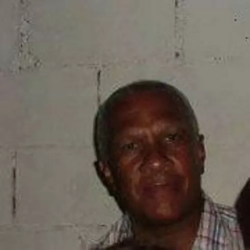 Hombre de 66 busca mujer para hacer pareja en Puerto ordaz, Venezuela