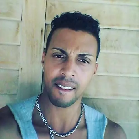 Chico de 33 busca chica para hacer pareja en Trinidad, Cuba