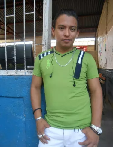 Chico de 32 busca chica para hacer pareja en Managua, Nicaragua