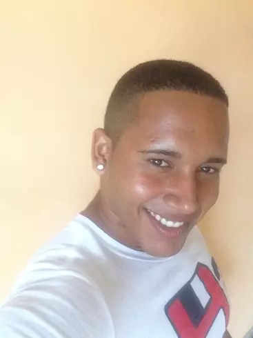 Chico de 34 busca chica para hacer pareja en La Habana, Cuba