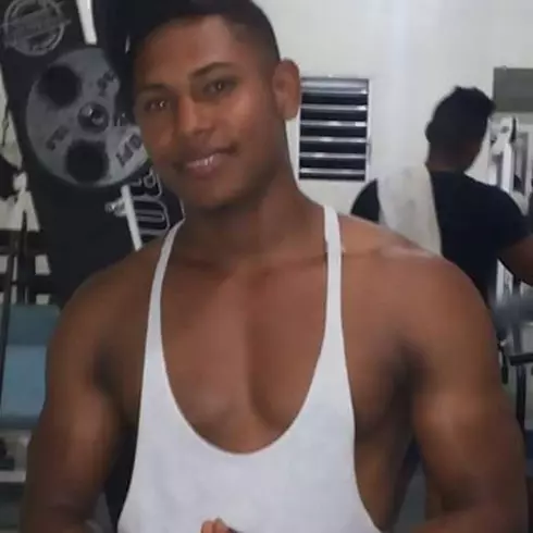 Chico de 31 busca chica para hacer pareja en La Vega, República Dominicana