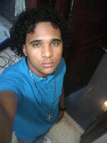 Chico de 31 busca chica para hacer pareja en San cristobal, República Dominicana