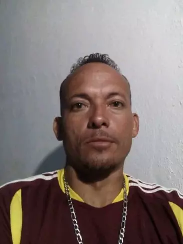 Hombre de 38 busca mujer para hacer pareja en Bolívar, Venezuela