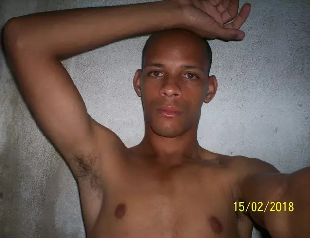 Chico de 33 busca chica para hacer pareja en SANTIAGO DE CUBA, Cuba