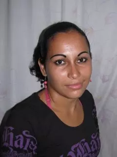 Chica de 29 busca chico para hacer pareja en Las tunas., Cuba