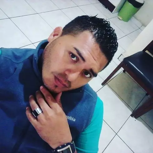 Hombre de 36 busca mujer para hacer pareja en Yoro, Honduras