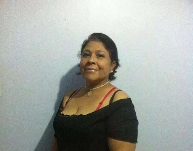 Mujer de 56 busca hombre para hacer pareja en Caracas, Venezuela
