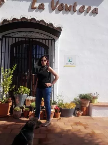Mujer de 50 busca hombre para hacer pareja en base, España