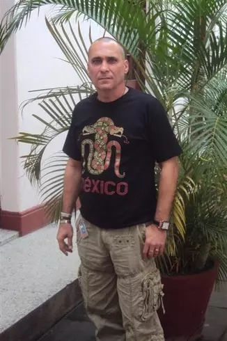 Hombre de 59 busca mujer para hacer pareja en Santa clara, Cuba