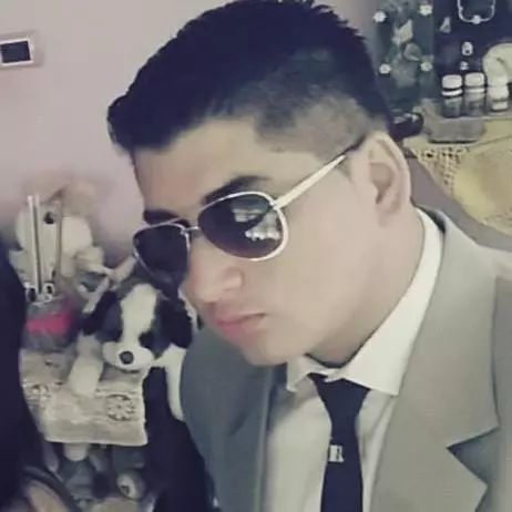 Chico de 26 busca chica para hacer pareja en Quito, Ecuador