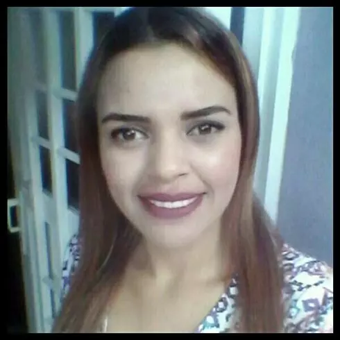 Chica de 32 busca chico para hacer pareja en Los teques, Venezuela