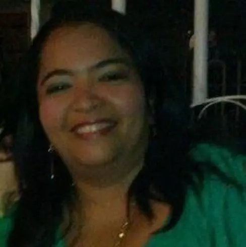 Mujer de 50 busca hombre para hacer pareja en Barranquilla, Colombia