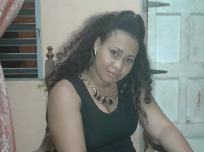 Chica de 25 busca chico para hacer pareja en La Habana, Cuba