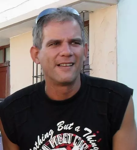Hombre de 52 busca mujer para hacer pareja en Matanzas, Cuba