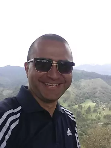 Hombre de 51 busca mujer para hacer pareja en Pereira, Colombia