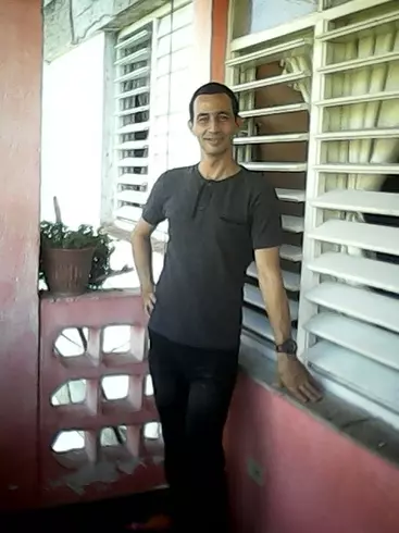 Hombre de 48 busca mujer para hacer pareja en Habana, Cuba