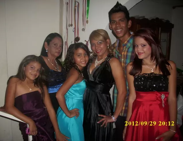 Chica de 25 busca chico para hacer pareja en SAN FERNANDO, Venezuela