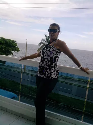 Mujer de 63 busca hombre para hacer pareja en Santo Domingo, República Dominicana